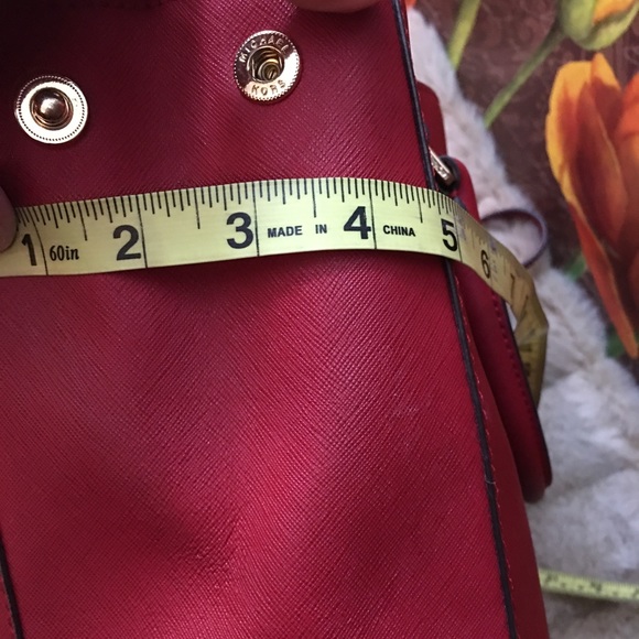❤️MICHAEL KORS Red Purse❤️ - Picture 3 of 8